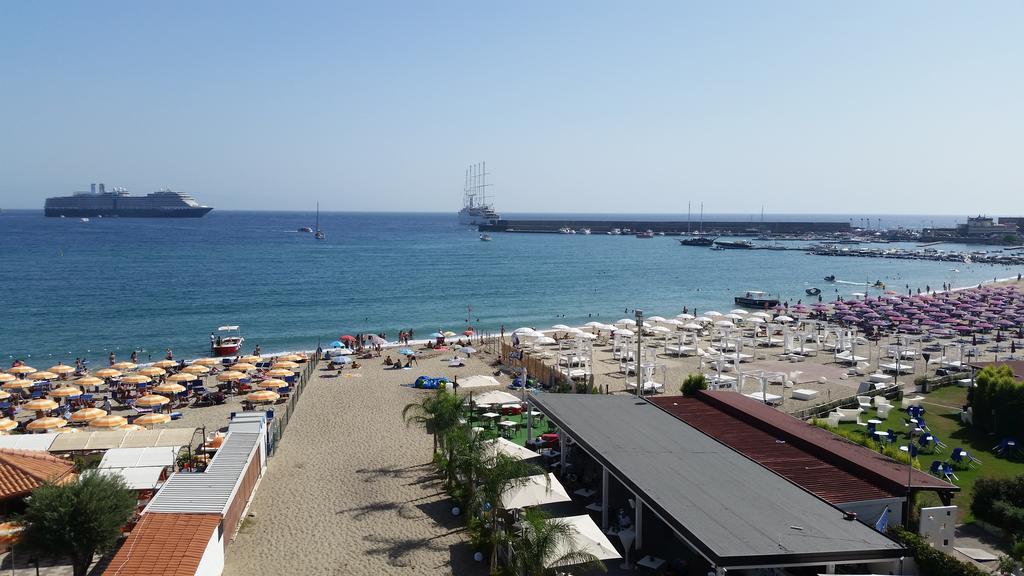 Apartments Mikros Giardini-Naxos Exterior foto