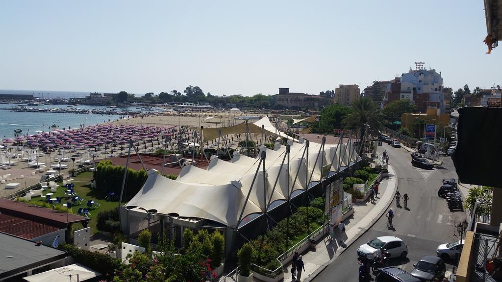 Apartments Mikros Giardini-Naxos Exterior foto